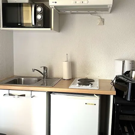 Studio Cosy A Saint-florent Avec Piscine, Clim, Parking Pres De La Plage - Fr-1-650-38 *