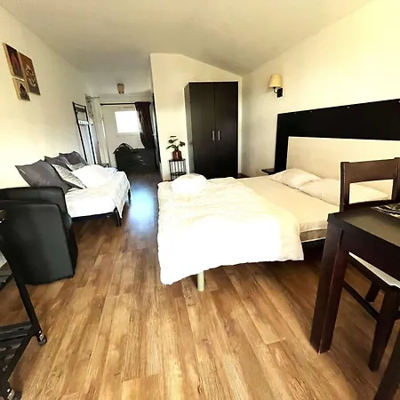 Appartement Studio Cosy A Saint-florent Avec Piscine, Clim, Parking Pres De La Plage - Fr-1-650-38 *